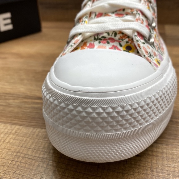 CONVERSE CTAS LIFT HI BRAND 🔥 NEW - Picture 9 of 9